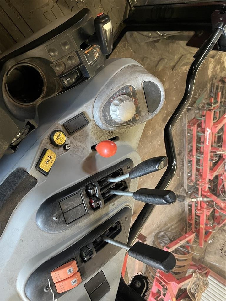 Massey Ferguson 6480 - جرار: صورة 4 Massey Ferguson 6480 - جرار: صورة 4