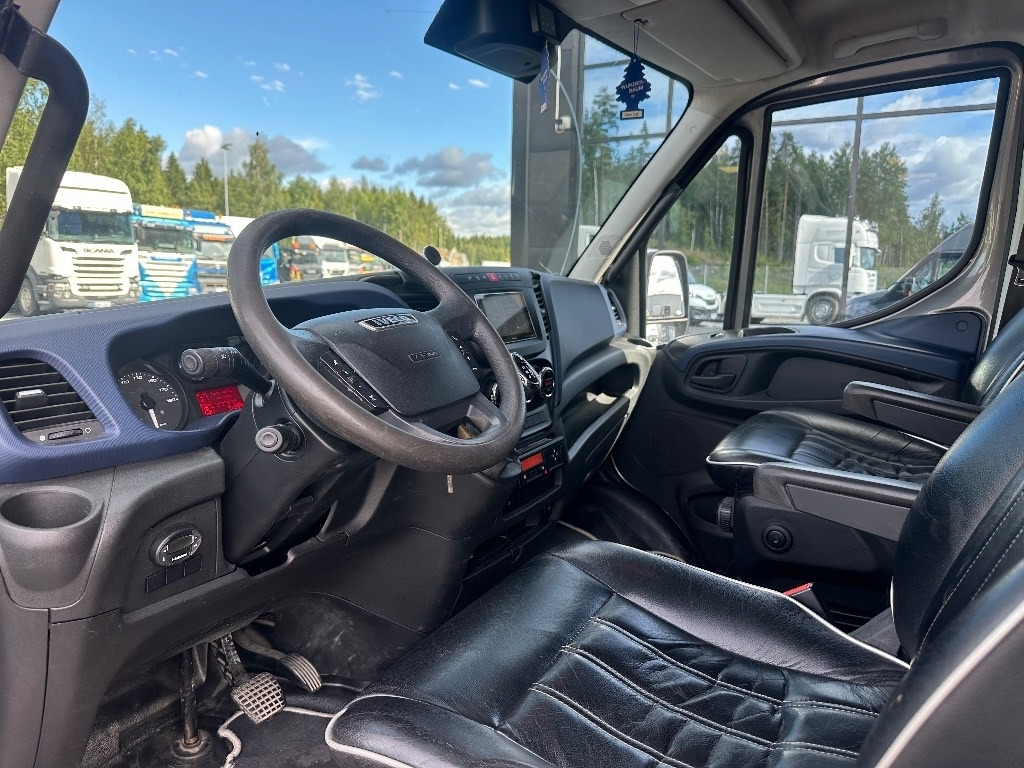 Iveco Daily 35S18A8 1+5 hlö retkeilyauto  Iveco Daily 35S18A8 1+5 hlö retkeilyauto: صورة 11
