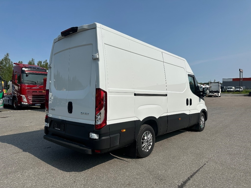 Iveco Daily 35S18A8 12m3 - فان: صورة 5 Iveco Daily 35S18A8 12m3 - فان: صورة 5