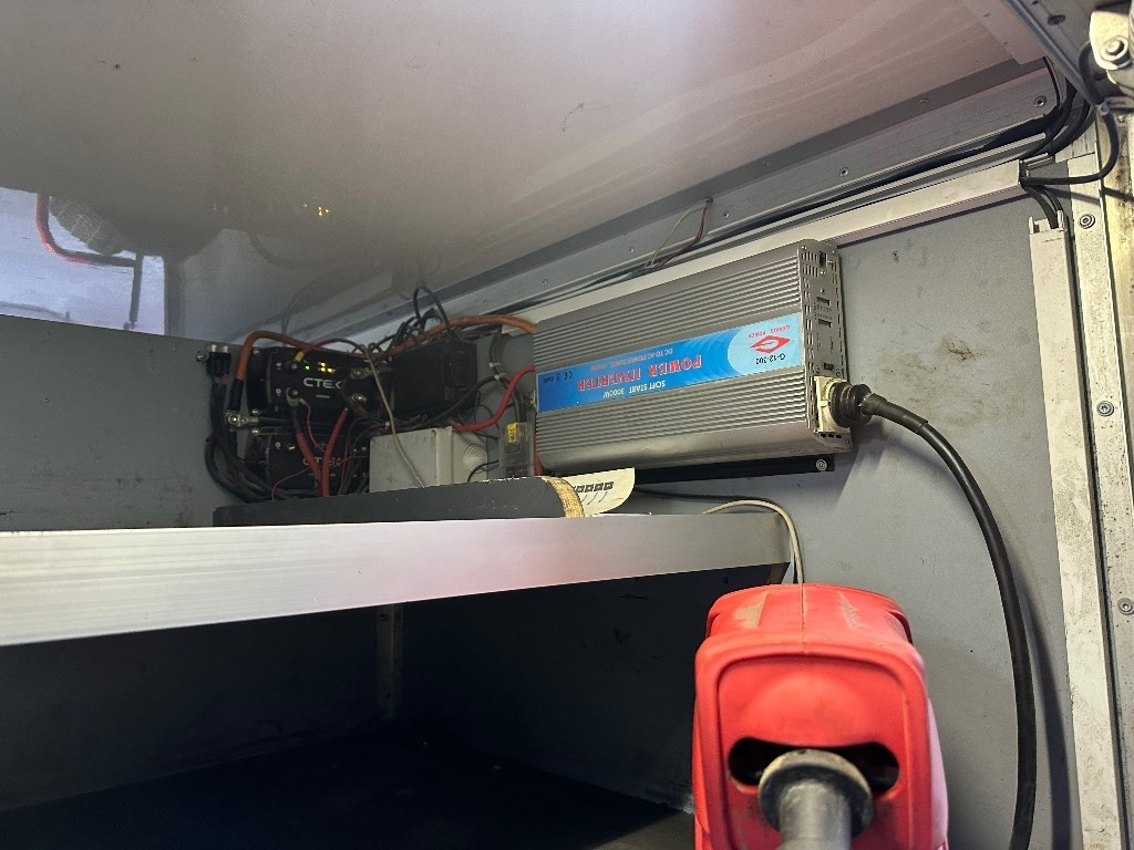 Iveco Daily 50C18A8 huoltoauto - فان: صورة 5 Iveco Daily 50C18A8 huoltoauto - فان: صورة 5