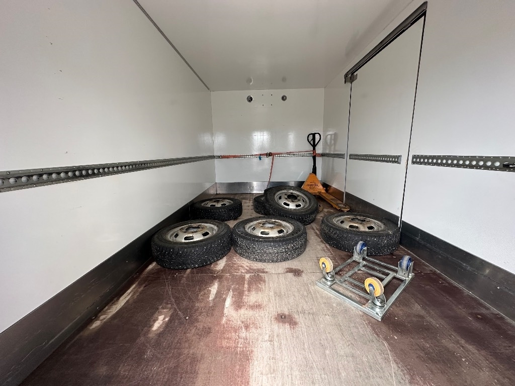 Iveco Daily 50C18A8 - فان: صورة 5 Iveco Daily 50C18A8 - فان: صورة 5