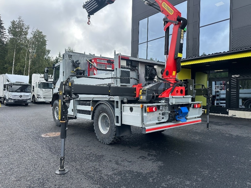 Iveco Eurocargo ML150E28 4x4 sähkölaitos varustein - شاحنة كرين: صورة 5 Iveco Eurocargo ML150E28 4x4 sähkölaitos varustein - شاحنة كرين: صورة 5