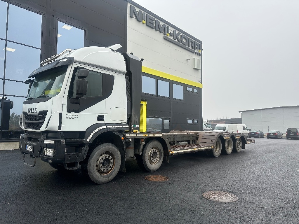 Iveco Trakker AT410T500 10x4 - شاحنة قطع الأشجار: صورة 1 Iveco Trakker AT410T500 10x4 - شاحنة قطع الأشجار: صورة 1