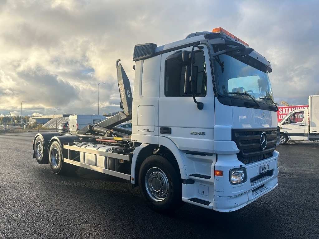 Mercedes-Benz Actros 2545 L 6x2 - شاحنة ذات خطاف: صورة 3 Mercedes-Benz Actros 2545 L 6x2 - شاحنة ذات خطاف: صورة 3