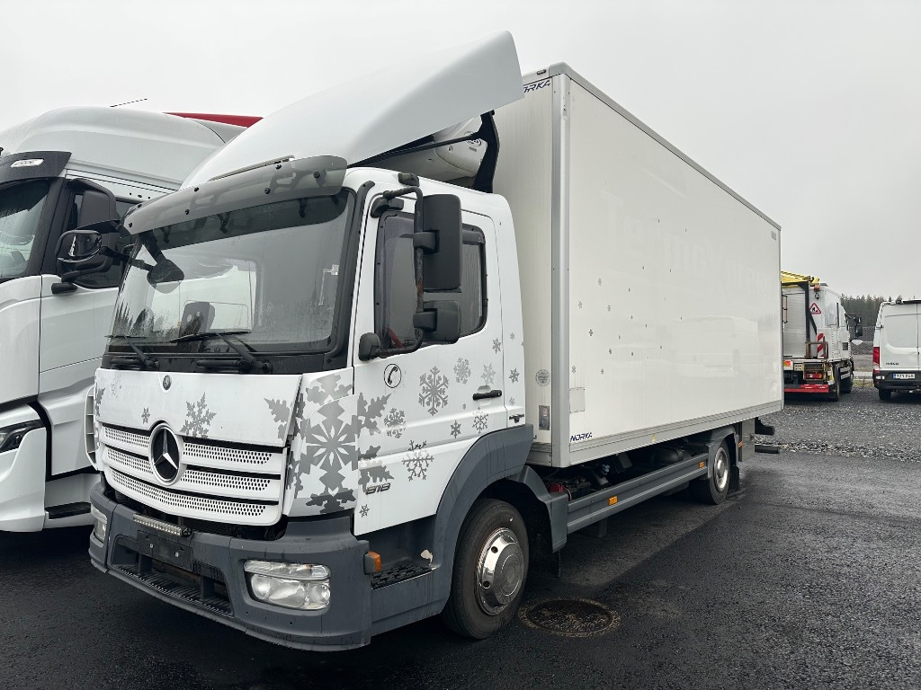 Mercedes-Benz Atego 818  - شاحنة الفريزر: صورة 1 Mercedes-Benz Atego 818  - شاحنة الفريزر: صورة 1
