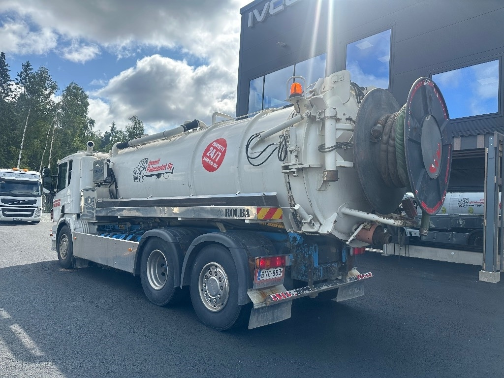 Scania P340 6x2*4 - شاحنة الشفط: صورة 4 Scania P340 6x2*4 - شاحنة الشفط: صورة 4