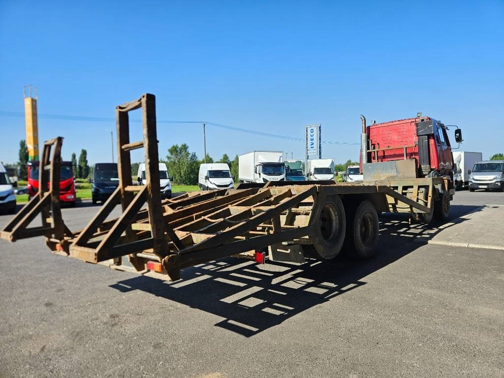 Sisu SM300 8X2 - شاحنة قطع الأشجار: صورة 5 Sisu SM300 8X2 - شاحنة قطع الأشجار: صورة 5