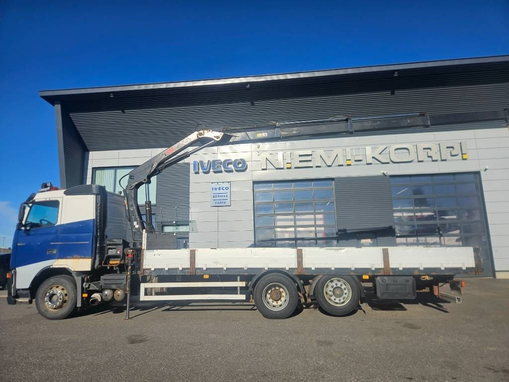 Volvo FH12 6x2 Hiab 166 kympitys 2029 asti - شاحنة كرين: صورة 5 Volvo FH12 6x2 Hiab 166 kympitys 2029 asti - شاحنة كرين: صورة 5