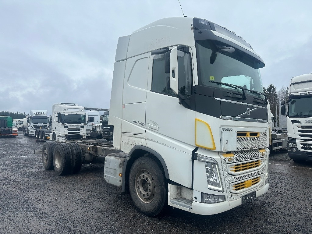 Volvo FH13 540 6x2*4 - شاحنة هيكل كابينة: صورة 2 Volvo FH13 540 6x2*4 - شاحنة هيكل كابينة: صورة 2