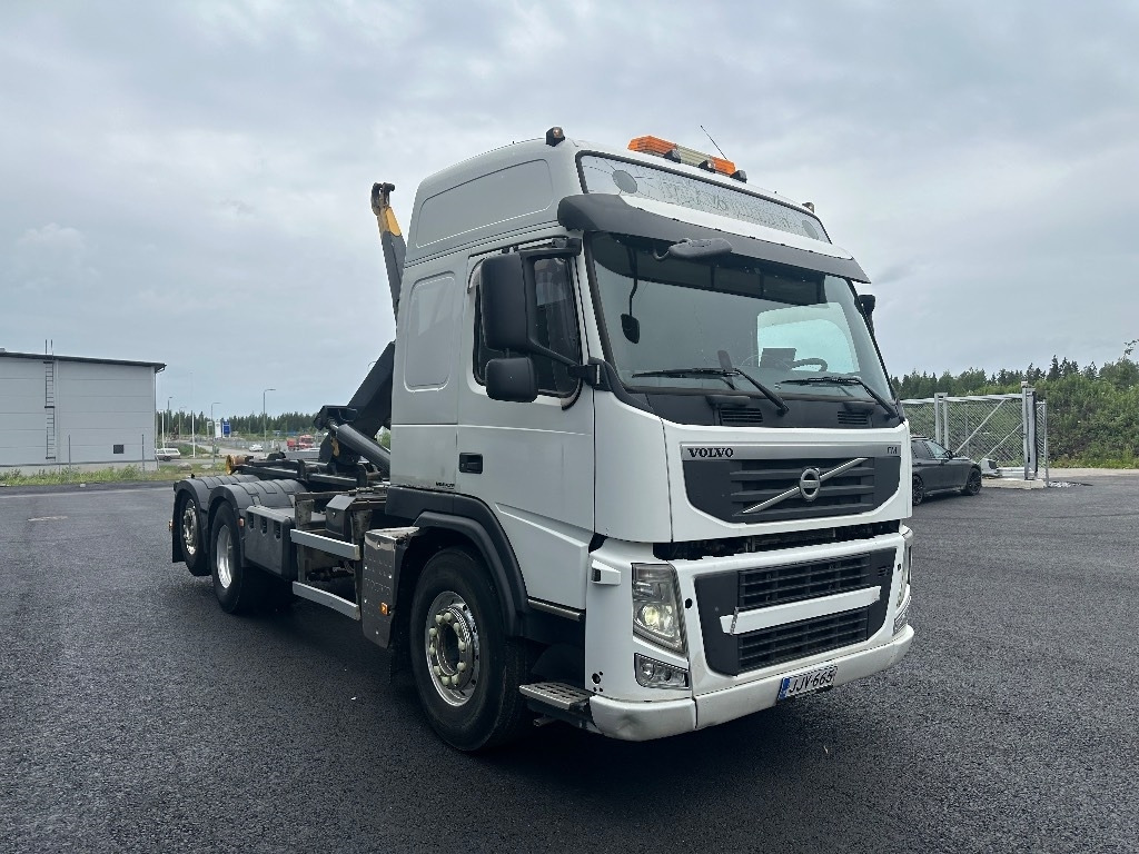 Volvo FM13 500 - شاحنة ذات خطاف: صورة 2 Volvo FM13 500 - شاحنة ذات خطاف: صورة 2