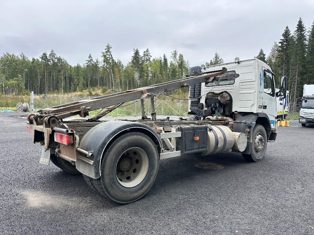 Volvo FM7 4x2 vaijerilaitteilla - شاحنة نقل المخلفات: صورة 4 Volvo FM7 4x2 vaijerilaitteilla - شاحنة نقل المخلفات: صورة 4