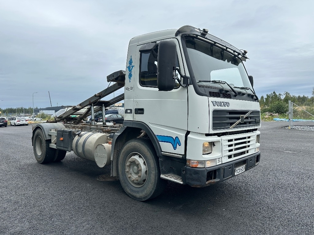 Volvo FM7 4x2 vaijerilaitteilla - شاحنة نقل المخلفات: صورة 3 Volvo FM7 4x2 vaijerilaitteilla - شاحنة نقل المخلفات: صورة 3