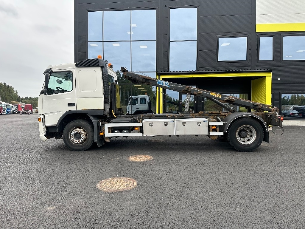 Volvo FM9 4x2 vaijerilaitteilla - شاحنة نقل المخلفات: صورة 5 Volvo FM9 4x2 vaijerilaitteilla - شاحنة نقل المخلفات: صورة 5