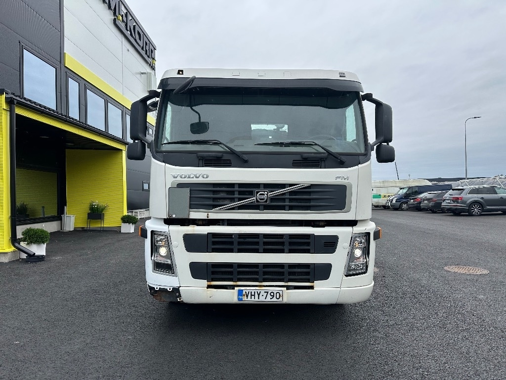 Volvo FM9 4x2 vaijerilaitteilla - شاحنة نقل المخلفات: صورة 2 Volvo FM9 4x2 vaijerilaitteilla - شاحنة نقل المخلفات: صورة 2