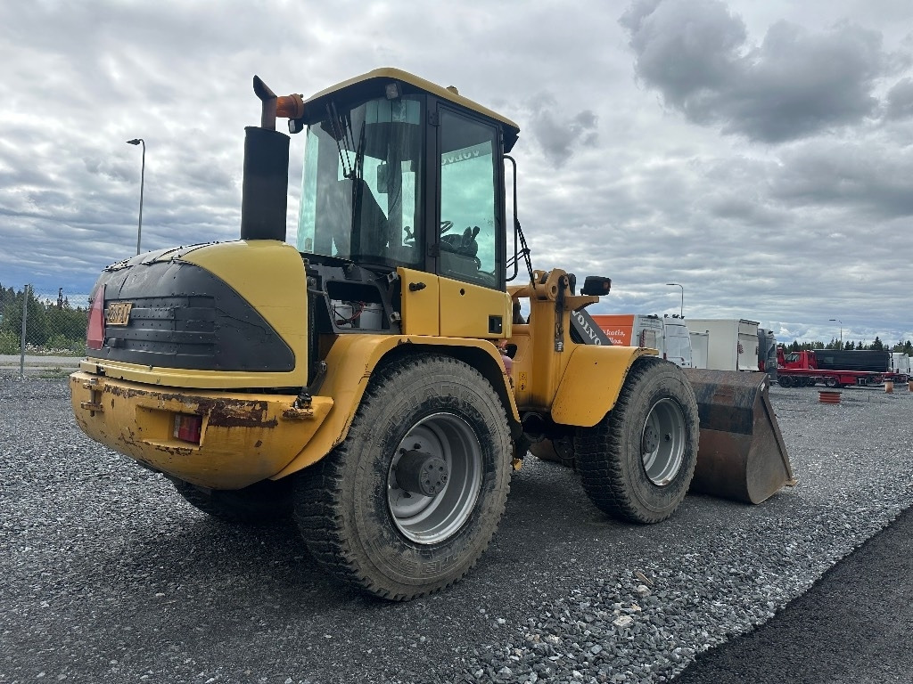 Volvo L45B 4X4 /245 - اللودر بعجل: صورة 3 Volvo L45B 4X4 /245 - اللودر بعجل: صورة 3