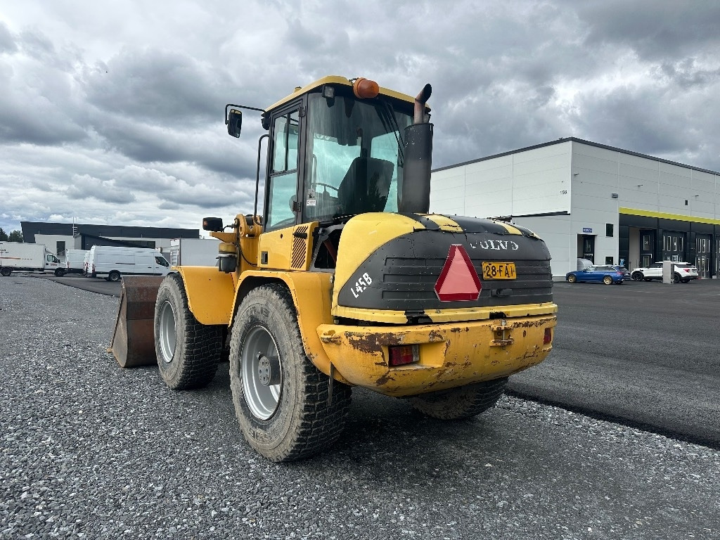 Volvo L45B 4X4 /245 - اللودر بعجل: صورة 4 Volvo L45B 4X4 /245 - اللودر بعجل: صورة 4