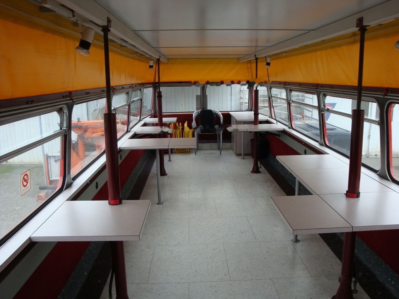 AEC ROUTEMASTER RM - height 4 metres - حافلة ذات طابقين: صورة 4 AEC ROUTEMASTER RM - height 4 metres - حافلة ذات طابقين: صورة 4