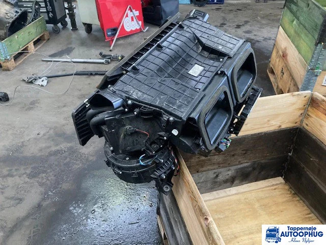 DAF heater – DAF 2302628 - الكابينة والداخلية - شاحنة: صورة 4 DAF heater – DAF 2302628 - الكابينة والداخلية - شاحنة: صورة 4