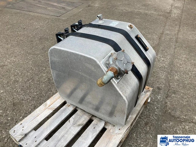 Hydraulik tank aluminum 225L - خزان هيدروليكي - شاحنة: صورة 2 Hydraulik tank aluminum 225L - خزان هيدروليكي - شاحنة: صورة 2
