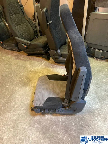 MAN TGX Sæde LH - الكابينة والداخلية - شاحنة: صورة 1 MAN TGX Sæde LH - الكابينة والداخلية - شاحنة: صورة 1