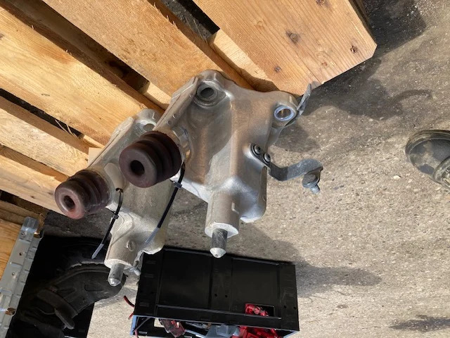 Scania 2133302 – Scania 2133303 – Scania turret - الكابينة والداخلية - شاحنة: صورة 2 Scania 2133302 – Scania 2133303 – Scania turret - الكابينة والداخلية - شاحنة: صورة 2