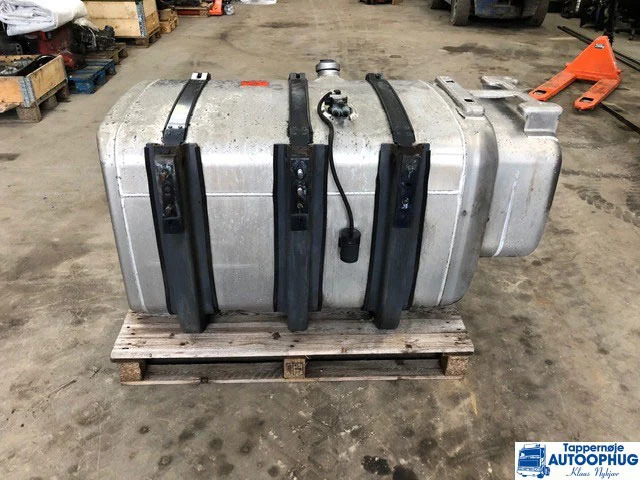 Scania Diesel tank – Fuel tank P/N: 2132702 - خزان الوقود - شاحنة: صورة 4 Scania Diesel tank – Fuel tank P/N: 2132702 - خزان الوقود - شاحنة: صورة 4