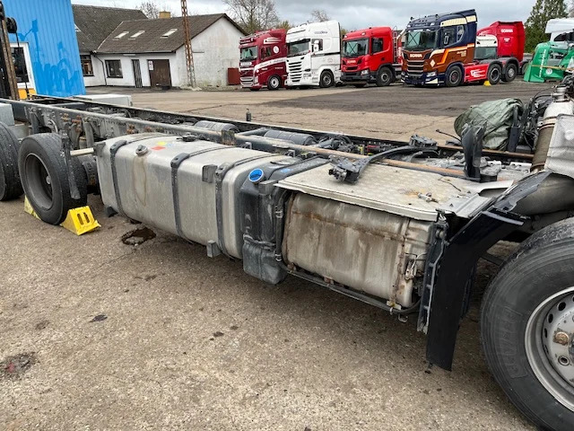 Scania S590 6X2 - شاحنة هيكل كابينة: صورة 3 Scania S590 6X2 - شاحنة هيكل كابينة: صورة 3