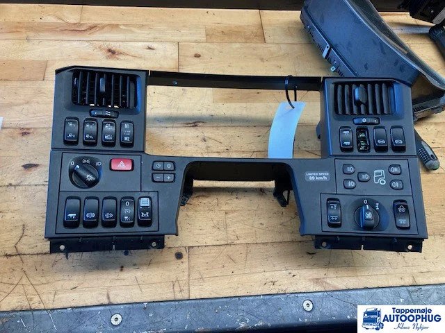 Scania complet instrument – Scania 1911458 - النظام الكهربائي - شاحنة: صورة 1 Scania complet instrument – Scania 1911458 - النظام الكهربائي - شاحنة: صورة 1