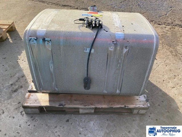Scania fuel tank 400L Scania 1878319 - خزان الوقود - شاحنة: صورة 3 Scania fuel tank 400L Scania 1878319 - خزان الوقود - شاحنة: صورة 3