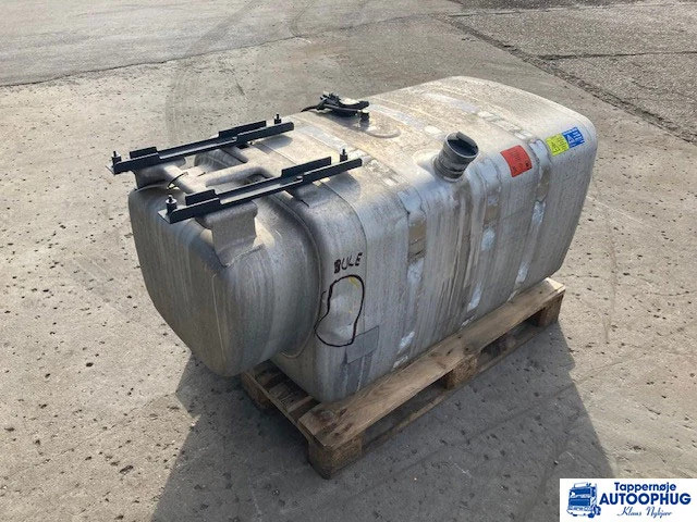 Scania fuel tank 610 liter Scania 2132702 - خزان الوقود - شاحنة: صورة 1 Scania fuel tank 610 liter Scania 2132702 - خزان الوقود - شاحنة: صورة 1