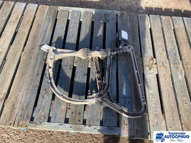 Volvo Exhaust bracket – Volvo 22631518 – Volvo 21887348 - آليات: صورة 1 Volvo Exhaust bracket – Volvo 22631518 – Volvo 21887348 - آليات: صورة 1