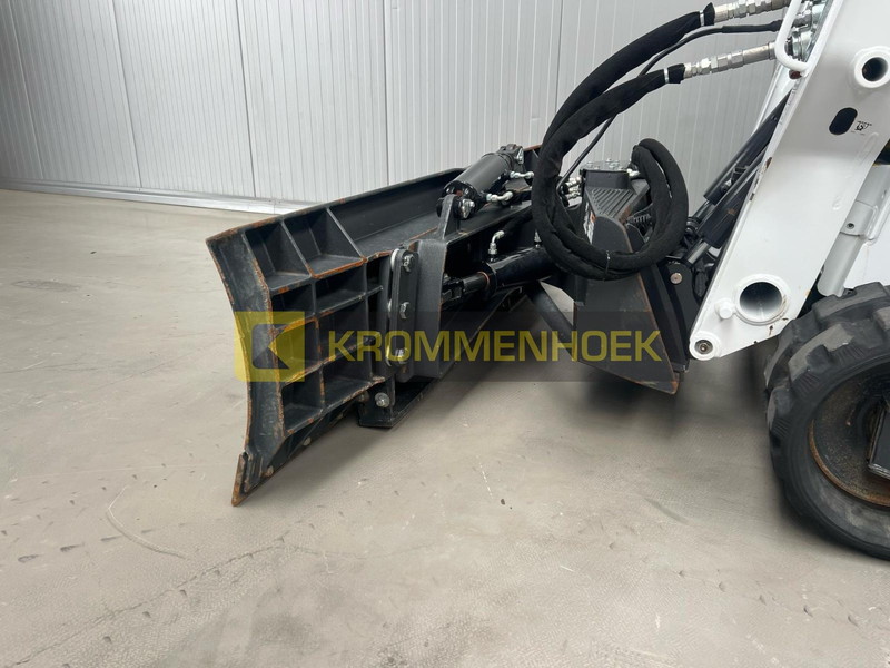 Bobcat Dozerblade 96 6-weg Dozerblad - شفرة الآلة: صورة 5 Bobcat Dozerblade 96 6-weg Dozerblad - شفرة الآلة: صورة 5