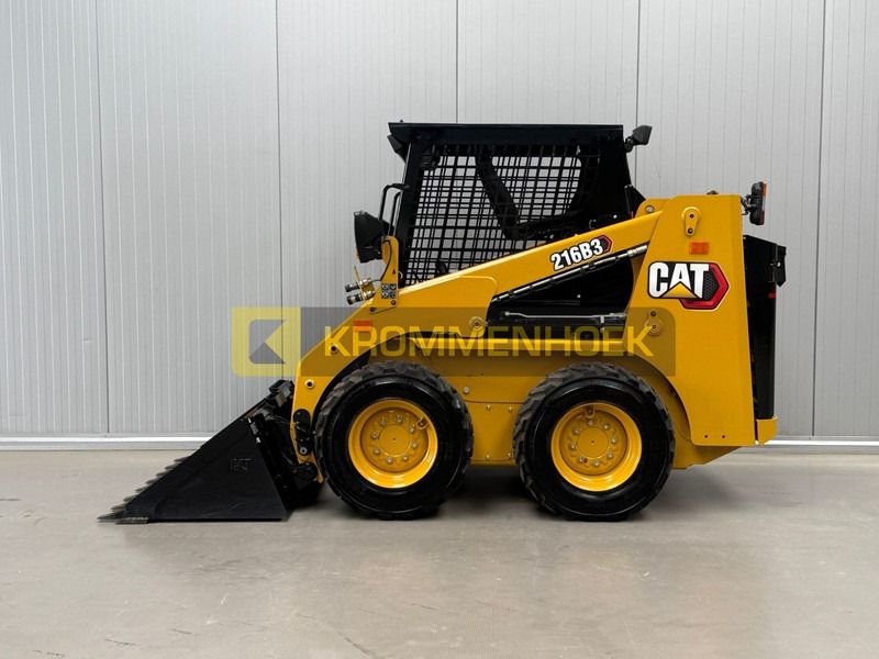 Caterpillar 216 B3 - شيول صغير: صورة 1 Caterpillar 216 B3 - شيول صغير: صورة 1