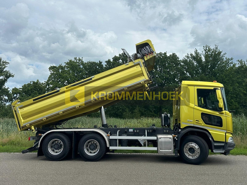 DAF XD 450 FAT Demo | 6x4 | 3 zijdige Kipper - شاحنة قلاب: صورة 2 DAF XD 450 FAT Demo | 6x4 | 3 zijdige Kipper - شاحنة قلاب: صورة 2