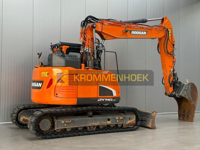 Doosan DX 140 LCR-5 Oilquick - حفار زحاف: صورة 4 Doosan DX 140 LCR-5 Oilquick - حفار زحاف: صورة 4