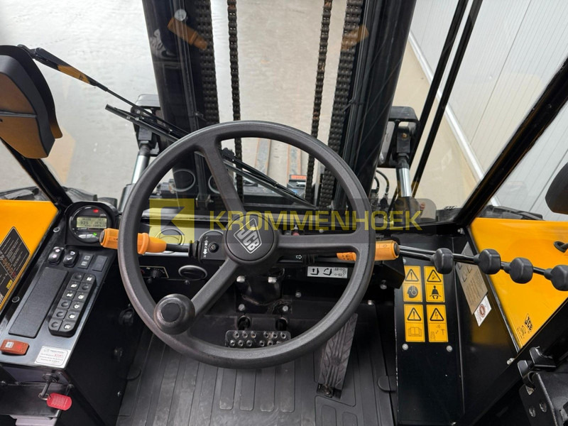 رافعة شوكية للأرض الوعرة JCB 940: صورة 13