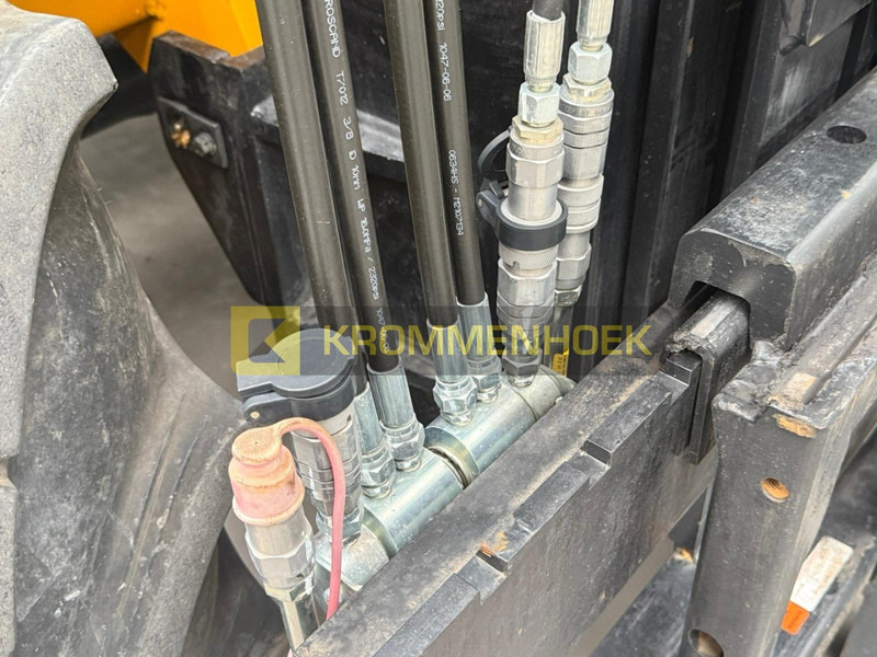 رافعة شوكية للأرض الوعرة JCB 940: صورة 10