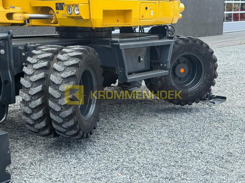 حفارة دولاب Komatsu PW 118 MR-11: صورة 12