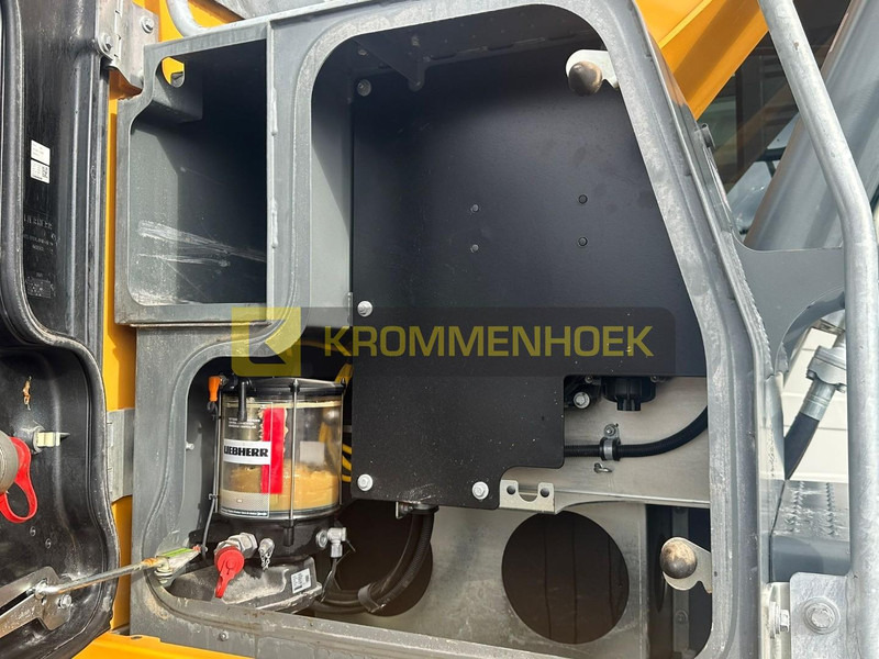 حفار زحاف Liebherr R 924 LC Likufix SWA48: صورة 20