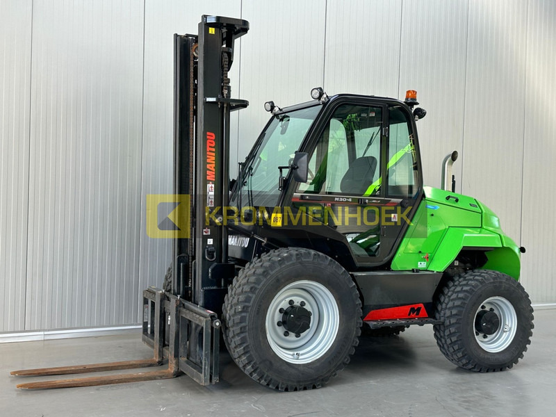 Manitou M30-4 - رافعة شوكية للأرض الوعرة: صورة 2 Manitou M30-4 - رافعة شوكية للأرض الوعرة: صورة 2