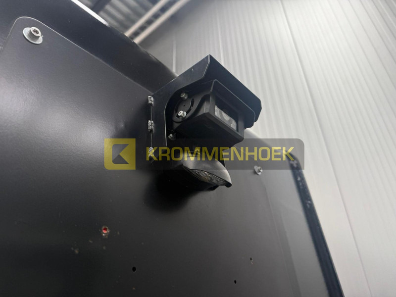 رافعة تلسكوبية Manitou MRT 1845: صورة 16