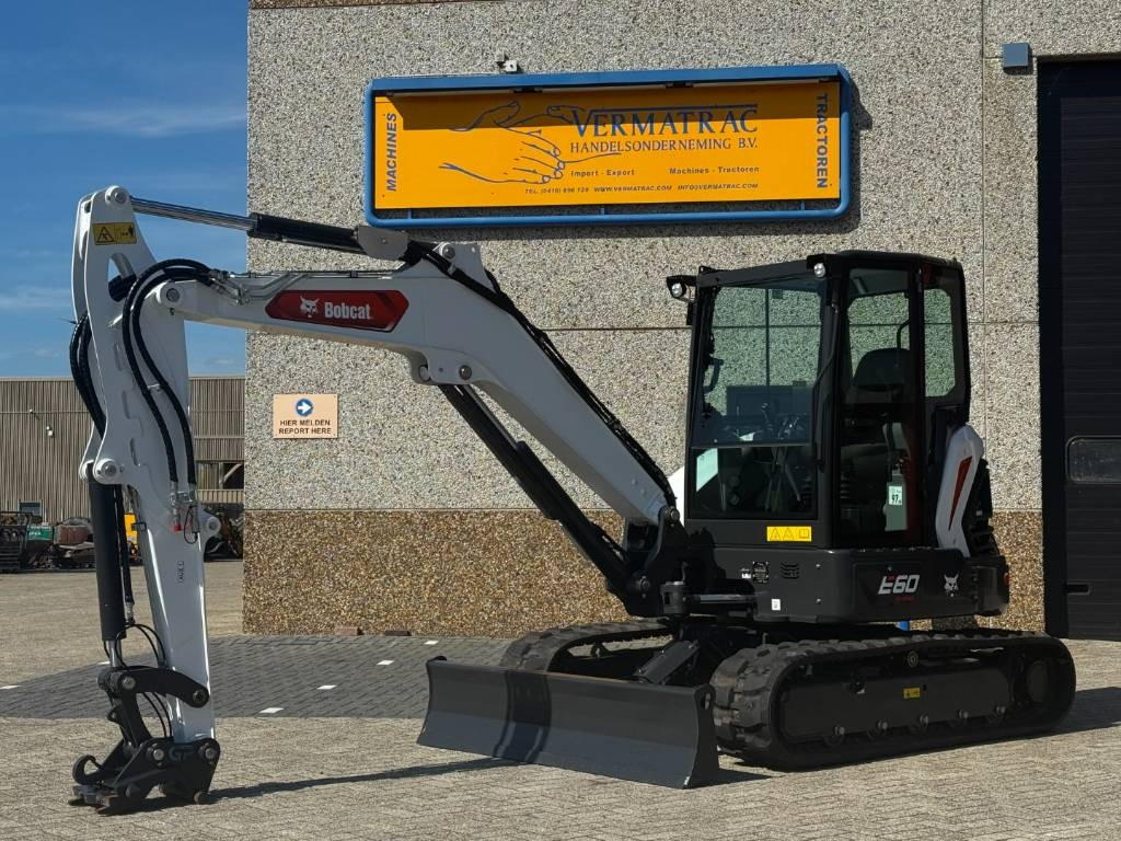 Bobcat E60 R2, 2024, 54 hours!! - حفارة مُصَّغرة: صورة 1 Bobcat E60 R2, 2024, 54 hours!! - حفارة مُصَّغرة: صورة 1