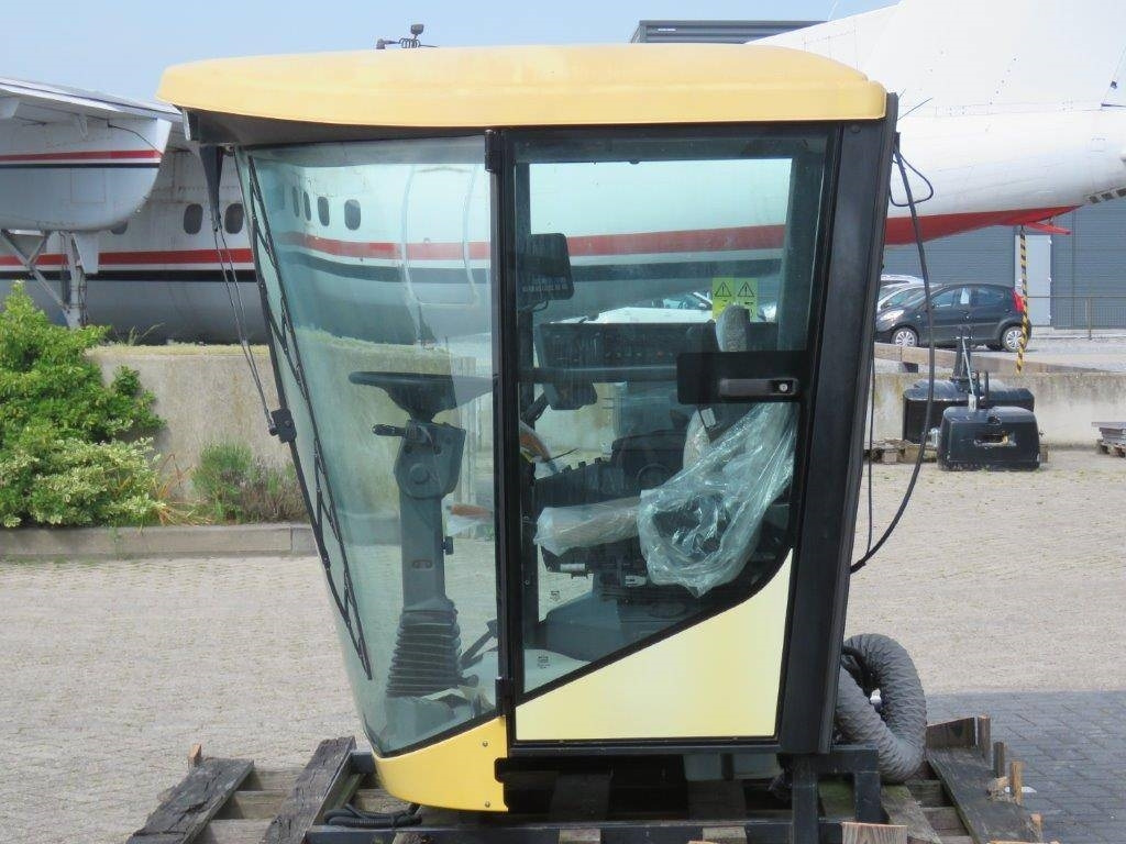 CNH Cabine - New Holland TX - كابينة - الآلات الزراعية: صورة 5 CNH Cabine - New Holland TX - كابينة - الآلات الزراعية: صورة 5
