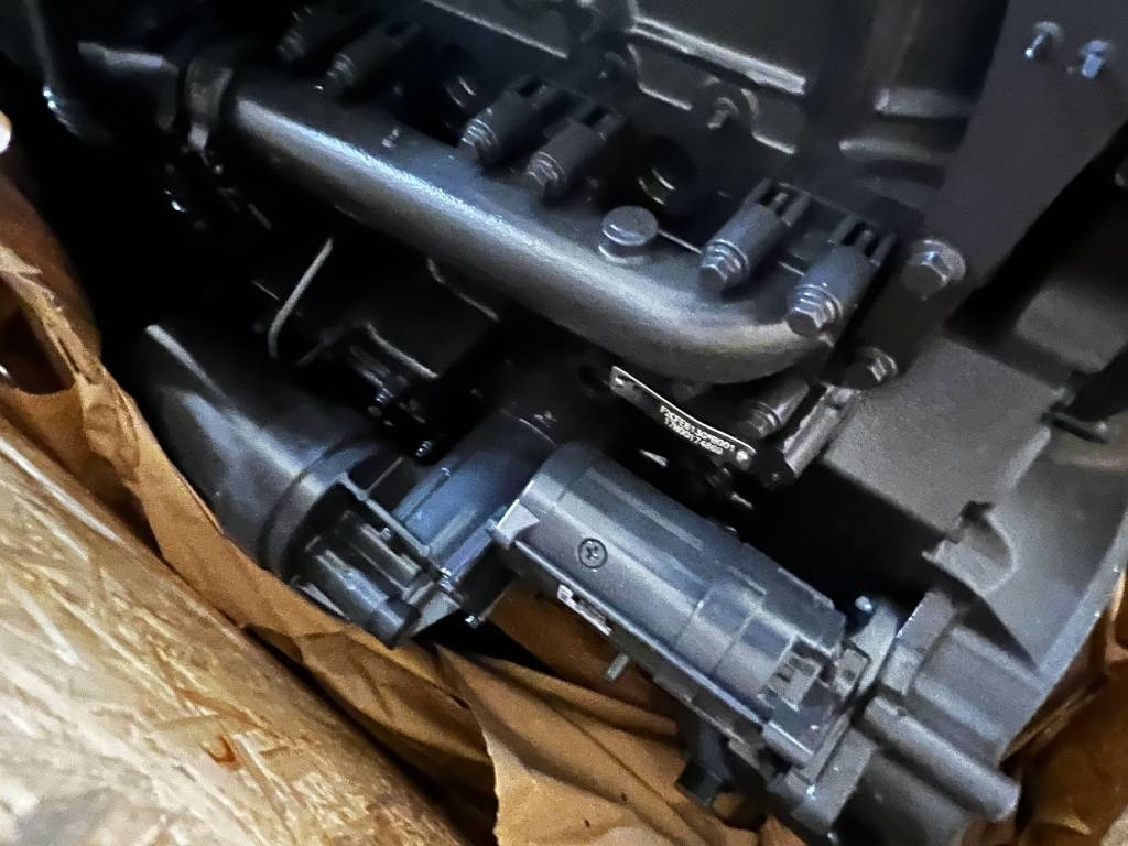 CNH Engine - CNH - F2CFE613G - محرك - الآلات الزراعية: صورة 4 CNH Engine - CNH - F2CFE613G - محرك - الآلات الزراعية: صورة 4