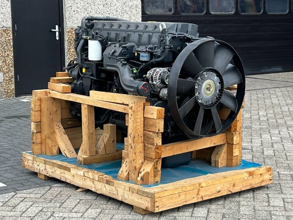 CNH Engine - FPT Cursor 13 - F3BE9681C - محرك - الآلات الزراعية: صورة 1 CNH Engine - FPT Cursor 13 - F3BE9681C - محرك - الآلات الزراعية: صورة 1