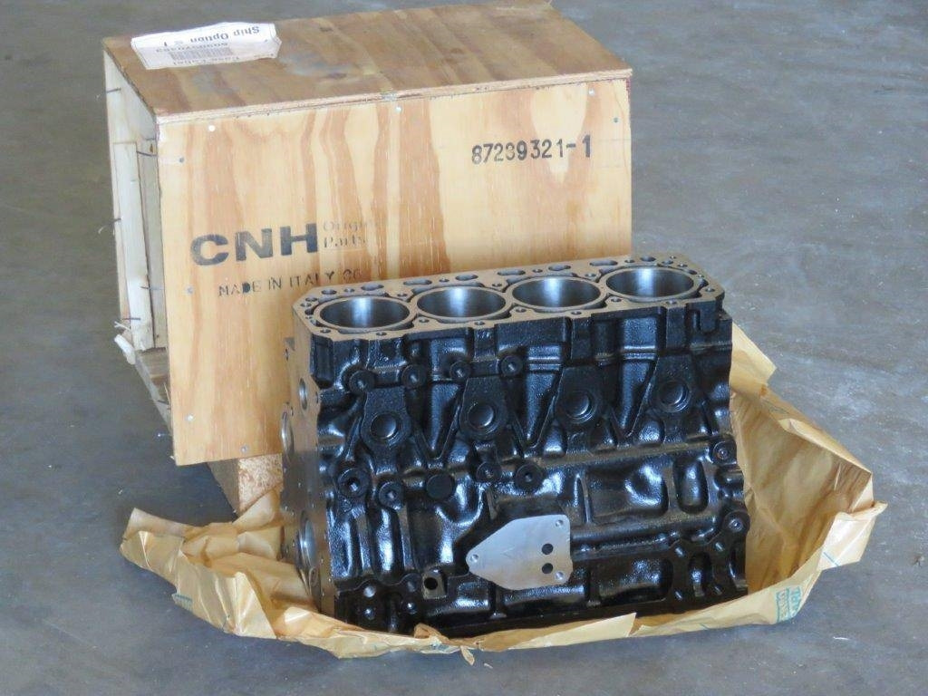 CNH Engine - T3000 / TCE - Yanmar - محرك - الآلات الزراعية: صورة 1 CNH Engine - T3000 / TCE - Yanmar - محرك - الآلات الزراعية: صورة 1