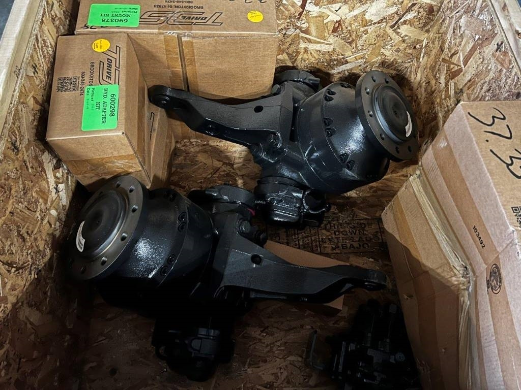 CNH Hydraulic drive - CNH - MG18 - إطار/ شاسيه - الآلات الزراعية: صورة 1 CNH Hydraulic drive - CNH - MG18 - إطار/ شاسيه - الآلات الزراعية: صورة 1