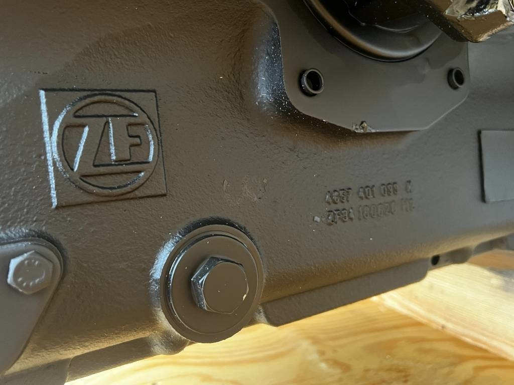 جديدة نظام الهيدروليك - الآلات الزراعية CNH Powershift - CNH / ZF - 4WG190 ZF: صورة 8