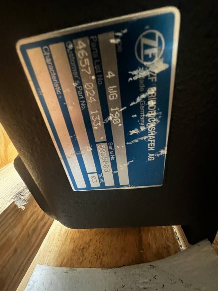 جديدة نظام الهيدروليك - الآلات الزراعية CNH Powershift - CNH / ZF - 4WG190 ZF: صورة 13