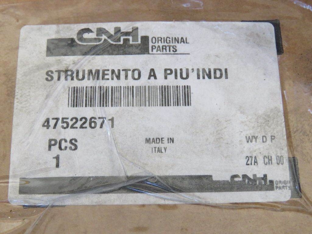 Case FARMALL 85C 95C 105C 115C - لوحة القيادة - الآلات الزراعية: صورة 5 Case FARMALL 85C 95C 105C 115C - لوحة القيادة - الآلات الزراعية: صورة 5